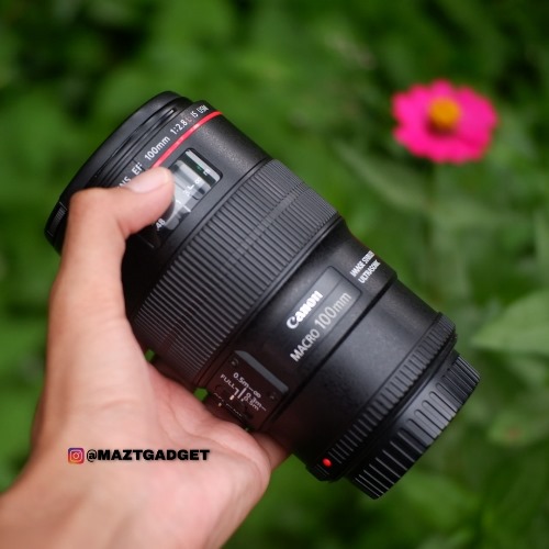 Lensa Canon EF 100mm F2.8L Macro IS USM maztgadget
