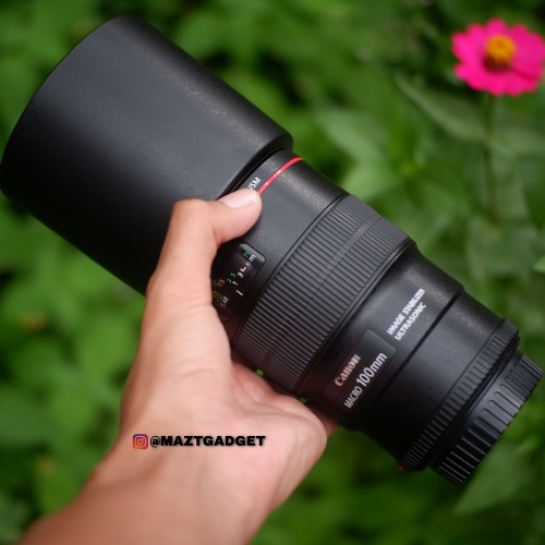 Lensa Canon EF 100mm F2.8L Macro IS USM maztgadget